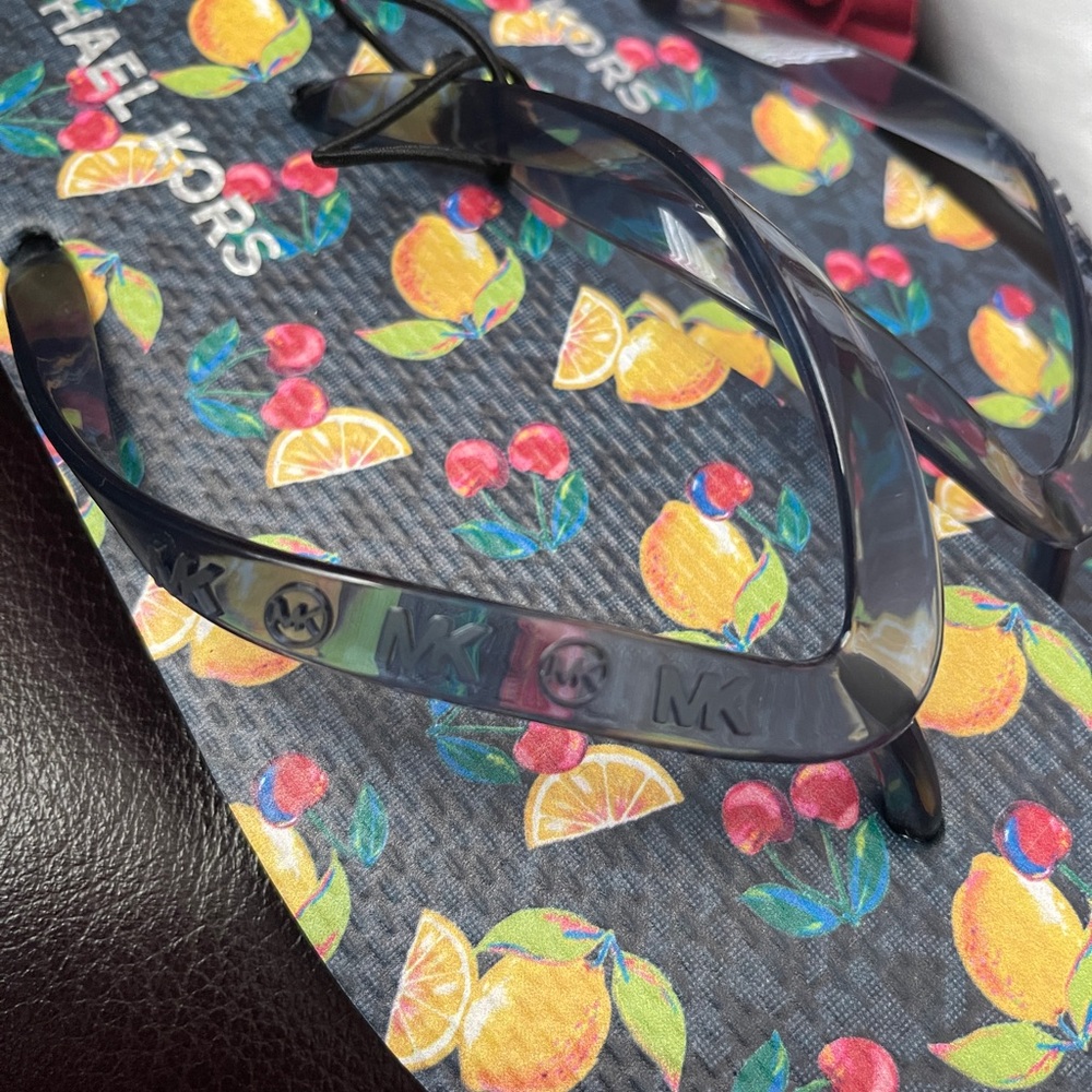 Michael Kors MK Logo Flip Flop Fruit Print Thong Sandal Slide Navy - Picture 3 of 4